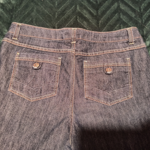Yuva women jeans. Size 14. Great condition. - Picture 4 of 9